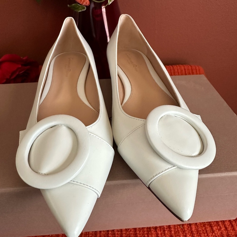 Gianvito Rossi Cream Women's Flats new size 401/2